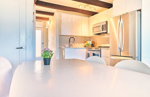 Wainfleet Apartment | Long Beach Resort