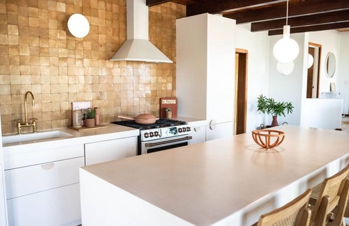 Santa Ynez House | LONG CANYON STUDIOS BUNGALOW MINUTES TO LOS OLIVOS, SANTA YNEZ AND SOLVANG