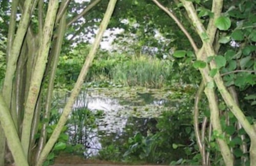 Tenbury Wells Cottage | Long Cover Cottage is 4 Star Gold retreat from the outside world.