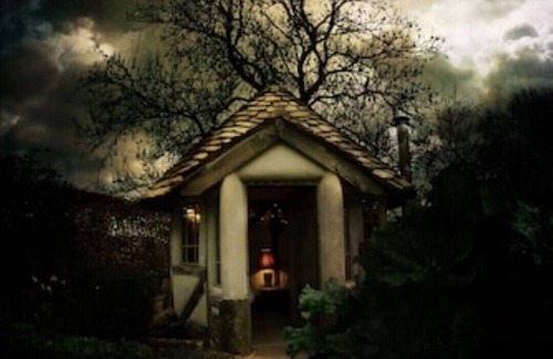 Tenbury Wells Cottage | Long Cover Cottage is 4 Star Gold retreat from the outside world.
