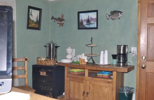 Gunnison Hotel | Long Holiday Motel