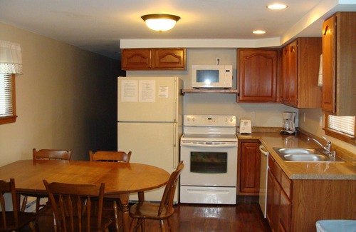Coldwater Cottage | Long House- On Pointe Lakefront Resort