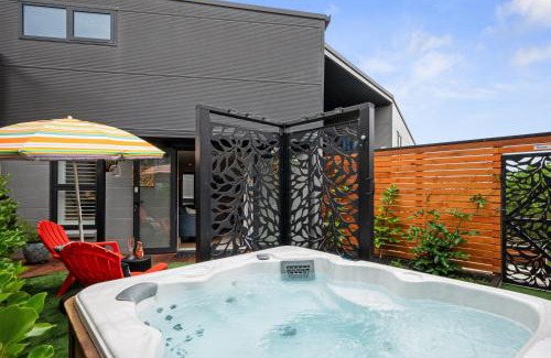 Paraparaumu Bed & Breakfast | Long House Studio