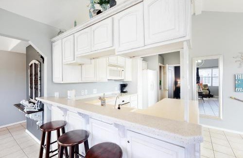 Port Isabel House | Long Island Village Conch Unit 1