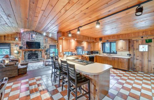 Long Lake House | Long Lake Autumn Escape Sip, Paddle and Peep Leaves
