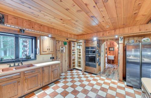 Long Lake House | Long Lake Autumn Escape Sip, Paddle and Peep Leaves