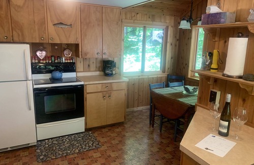 Traverse City House | Long Lake Waterfront Cottage
