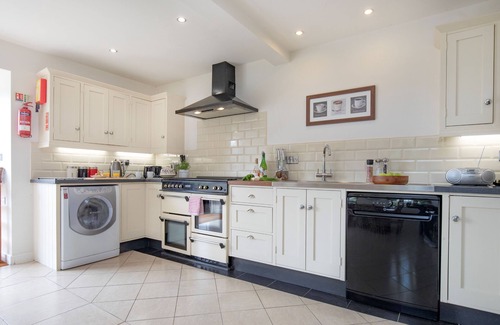 Copplestone House | Long Meadow Barn - sleeps 7 guests in 4 bedrooms