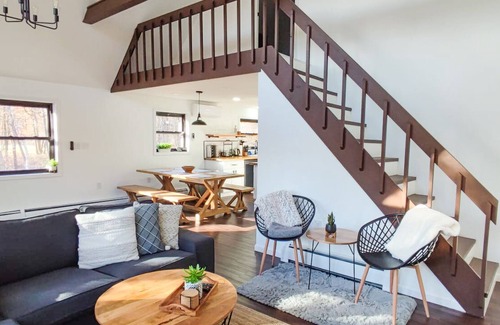 Long Pond Ski Chalet | Long Pond Chalet - w/Hot Tub