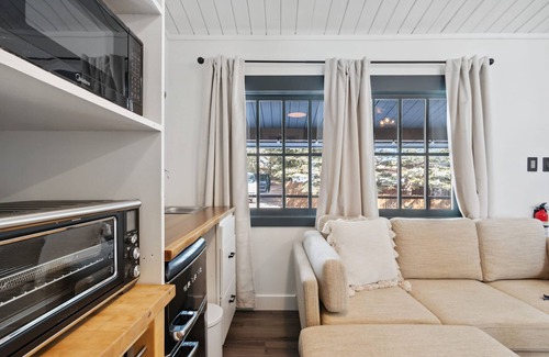 Allenspark Apartment | Long's Peak Summary: