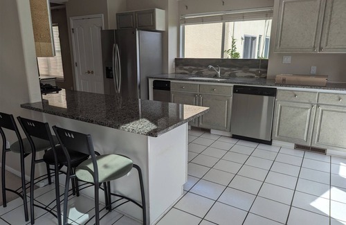 Northeast Heights House | Long stays welcome! Across from trailhead,game rm!n