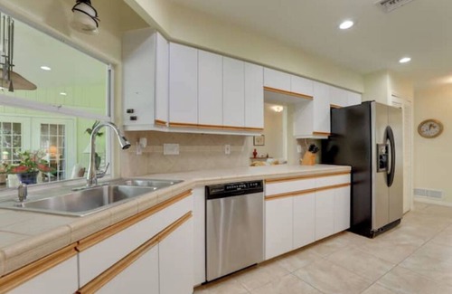 Deep Creek House | Long-term discount! Spacious 3BR Home With Tropical Garden & Koi Pond in Lanai