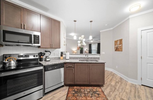 Greensboro Apartment | Long Term Stay Greensboro 2b 2ba