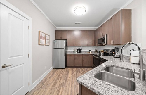 Greensboro Apartment | Long Term Stay Greensboro 2b 2ba