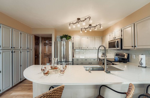 Genesse North Central Condo | Long-Term Stay in Golden