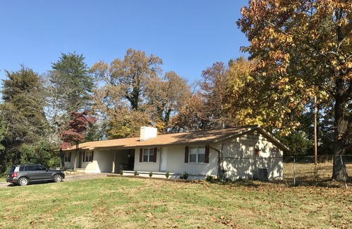 Ashley Oaks House | Long Term Stay W. Knox Near Hospitals UT Dwntn