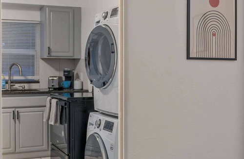 College Park House | Long Term Stays! 2 MI to DT Orlando & Winter Park