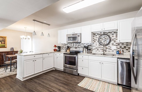 Germantown Condo | Long-term stays 2br Germantown