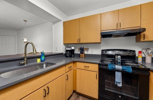 Bearss Plaza Apartment | Long Term Stays Allowed! Pet Friendly & Pool