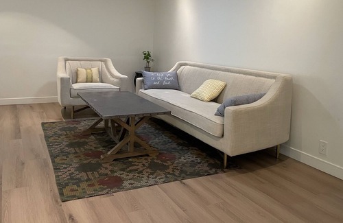 South Arroyo House | Long Term Stays at Modern 3 Bedroom House