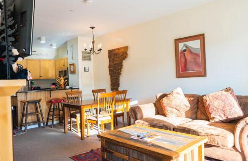 Stratton Mountain Resort | Long Trail House Condominiums at Stratton Mountain Resort