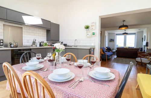 Southwold Cottage | LONG VIEW, family friendly, with open fire in Southwold