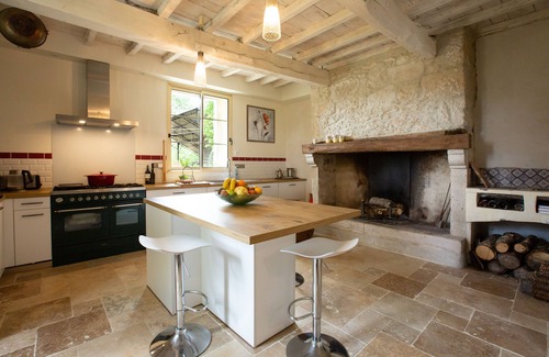 Astaffort House | Long weekends and long weekends in May, rental of whole house or bed and breakfast