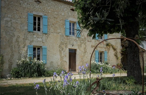 Astaffort House | Long weekends and long weekends in May, rental of whole house or bed and breakfast