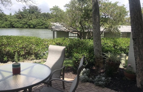 Whitney Beach House | Longboat Key with Gulf to Bay access. Beautiful view of Bishop's Bayou.