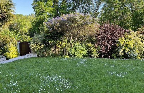 Saint-Ay House | Longère-Bed & Breakfast-Sur la Route des Châteaux-Private access to the banks of the Loire River