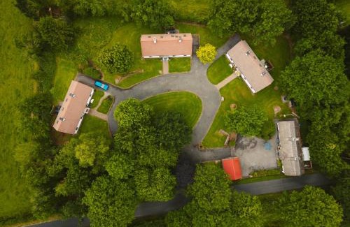 Ennybegs House | Longford Holiday Red Rose Self Catering Cottage