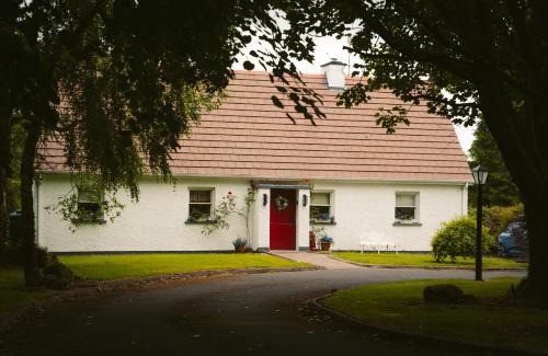 Ennybegs House | Longford Holiday Red Rose Self Catering Cottage