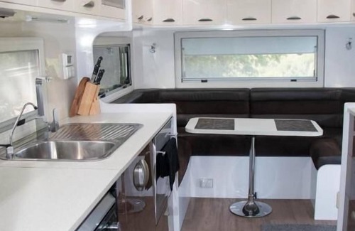 Longford RV Rental | Longford Riverside Caravan Park