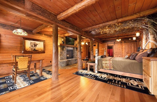 White Lake Resort | Longhorn Suite at Driftwood Ranch - a Horse and Cattle Ranch - White Lake, NY
