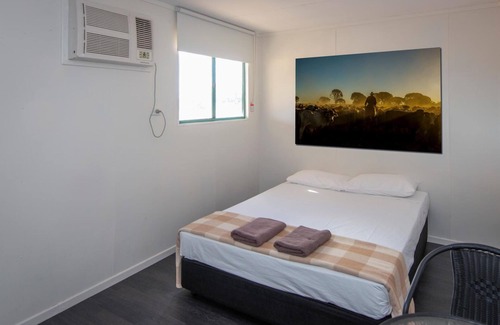 Longreach Hotel | Longreach Outback Adventures