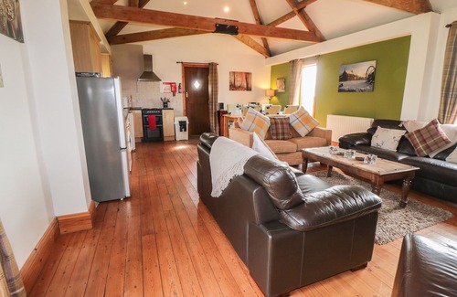 Briggswath Cottage | LONGSTONE COTTAGE, pet friendly, with open fire in Ugthorpe