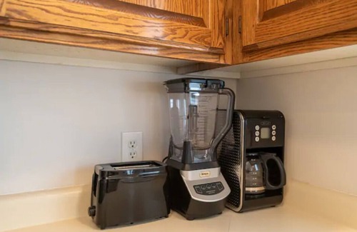 Canyon Rim House | LongTerm Twin Home 3Bdrm 2Bth Pets* TNJW Best Area