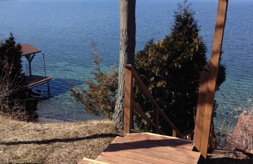 Sheldrake Cottage | "Longview": FLX Lakefront Cottage w/Beachfront, Dock & Complimentary FLX Wine!