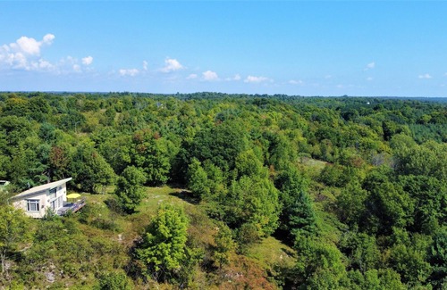 Tay Valley Ski Chalet | Longview: Private Hilltop Chalet on 88 Acres