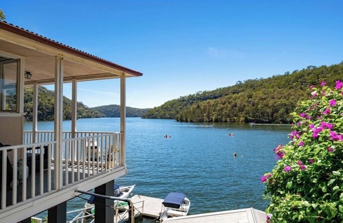 Berowra Waters House | Longview Waterfront House at Berowra Waters
