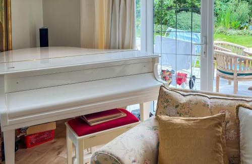 Wooburn Moor House | Longways