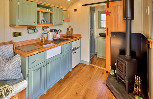 Horncastle Ski Chalet | Longwool View