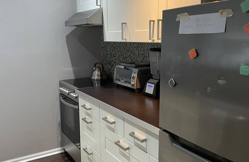 Lower Lonsdale Apartment | Lonsdale Quay Apartment