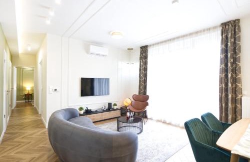 Belso-Ferencvaros Apartment | Lonyay Downtown Apartment by FirstHost