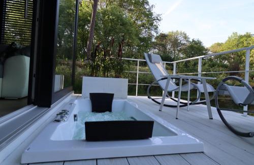 Merselo Resort | Loo Mare - Floating Tiny House All inclusive