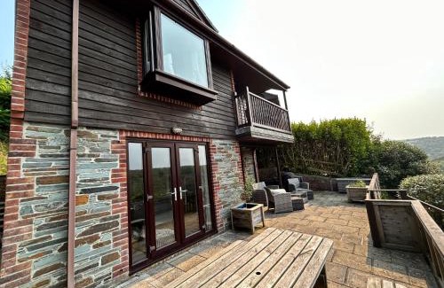 Looe House | Looe, Cornwall, Langunnett Cottage, quiet location with views