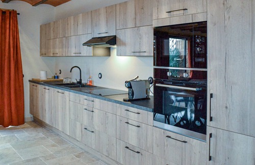 Sainte-Livrade-sur-Lot Apartment | Look forward to an unforgettable vacation in this comfortable apartment in an ideal location!