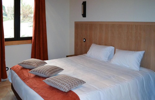 Sainte-Livrade-sur-Lot Apartment | Look forward to an unforgettable vacation in this comfortable apartment in an ideal location!