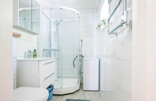 Oksvoll Apartment | Look forward to a beautiful vacation in scenic surroundings on the Fosen Peninsula.