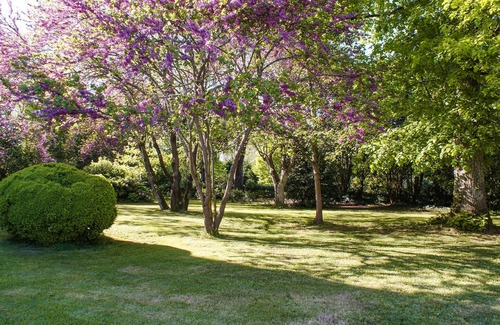 Gontaud Apartment | Look forward to a vacation in beautiful surroundings in this vacation apartment with pool.